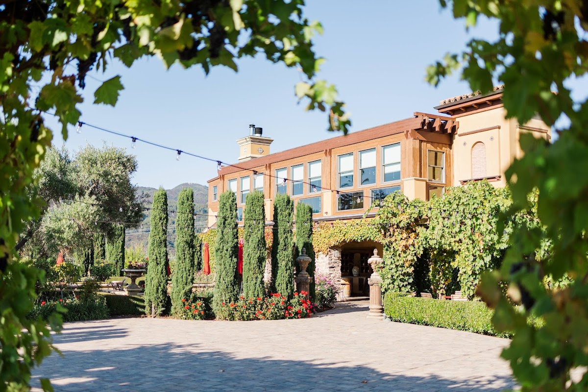 Regale Winery & Vineyards