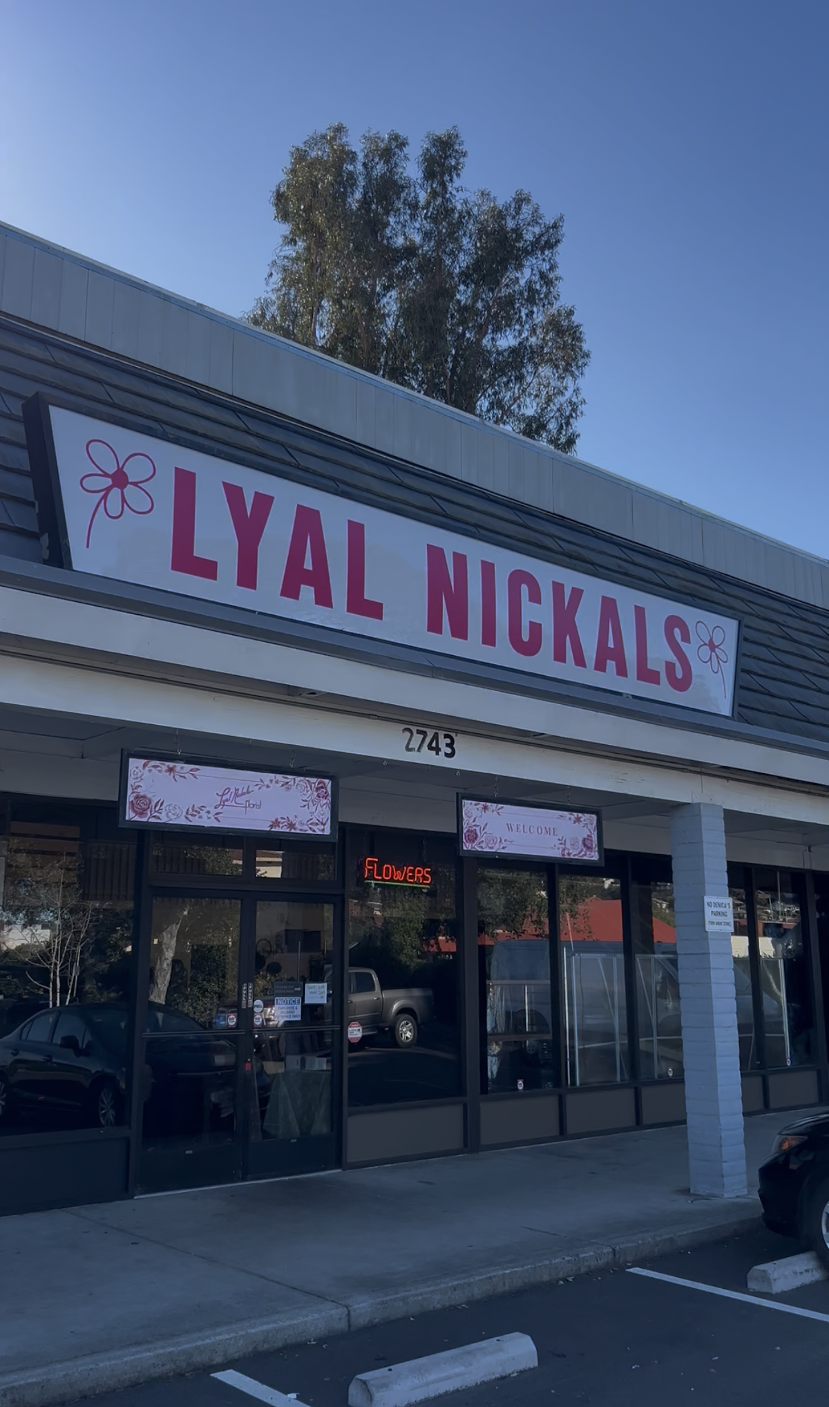 Lyal Nickals Florist Inc