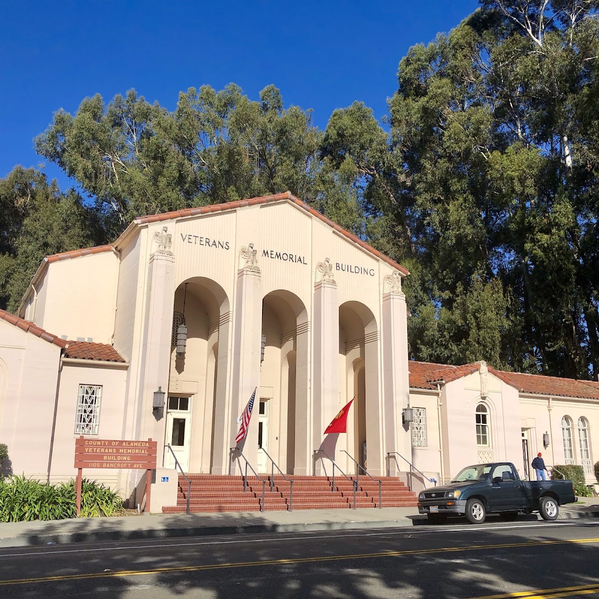 Veterans Memorial Building