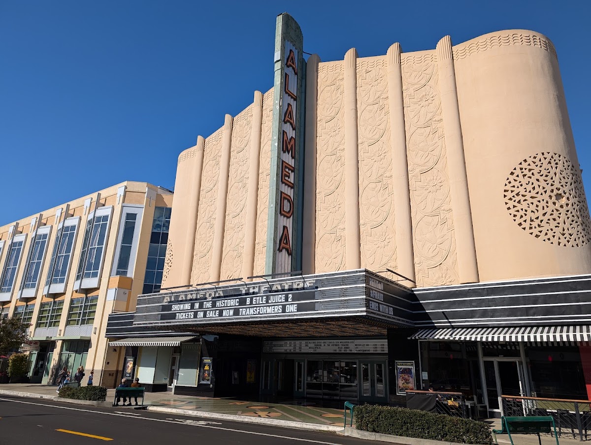 Alameda Theatre & Cineplex