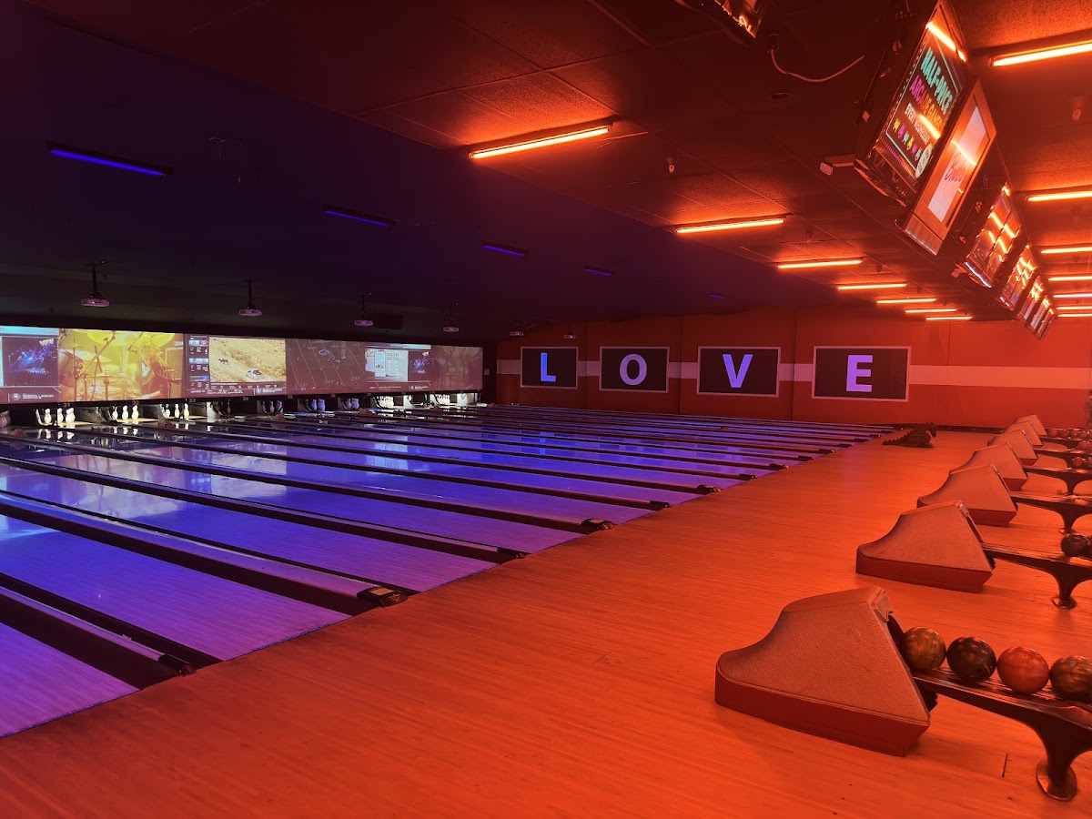Lucky Strike Alameda